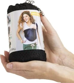 Minimonkey Mini Sling Draagzak - Zwart -Kinderwagen- En Accessoirewinkel 1079x1200 1