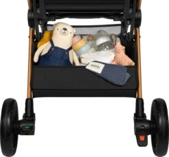 Lionelo Buggy Cloe - Kinderwagen Premium + - Tot 22 Kg - Verstelbare Rugleuning - 5-punts Veiligheidsgordels - Grote Zwenkwielen - Klamboe - Bekerhouder - Lichtgewicht - Compact - Waterdicht -Kinderwagen- En Accessoirewinkel 1200x1115 4