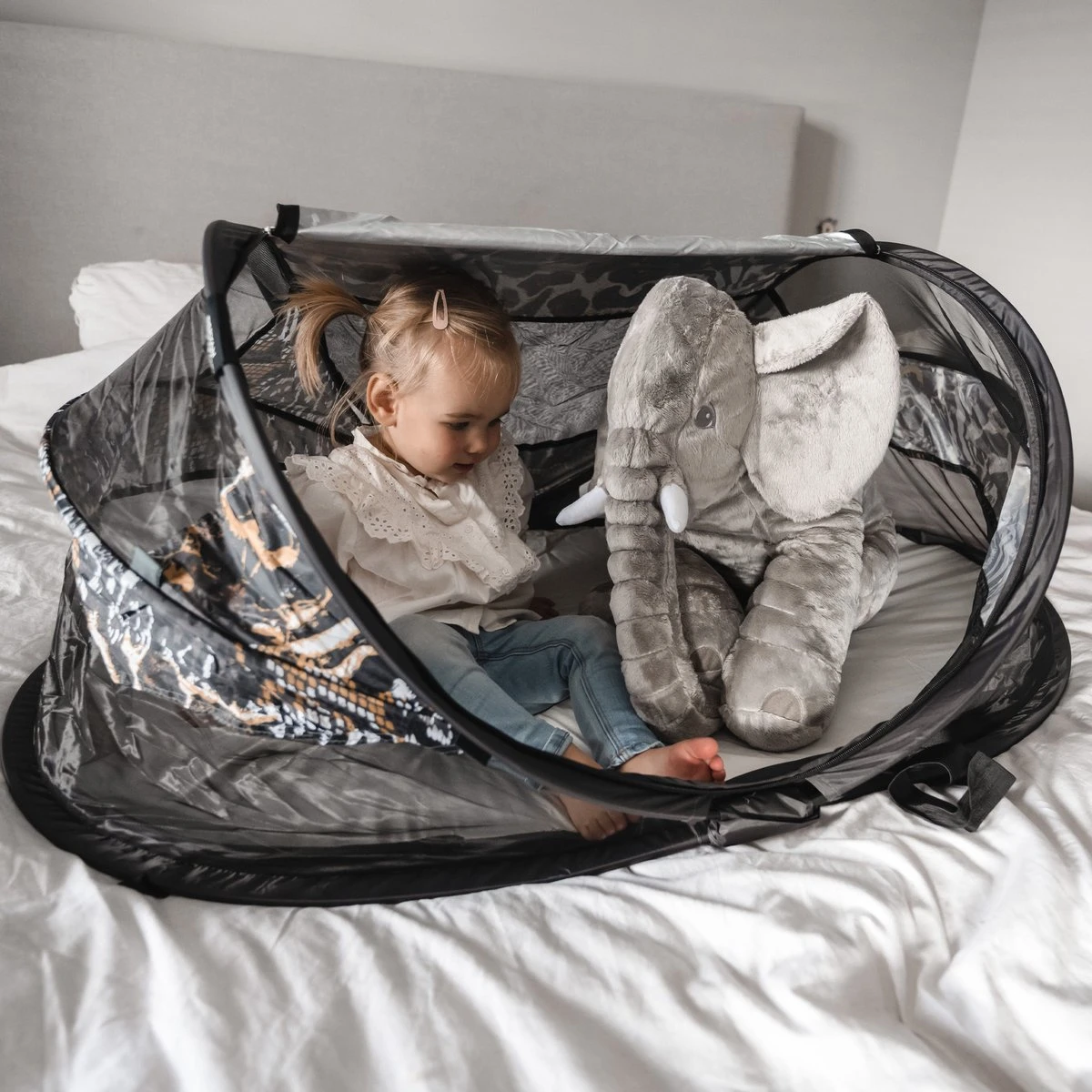 Deryan Baby Luxe Campingbedje – Inclusief Zelfopblaasbare Matras - Zoo 5 Deryan Baby Luxe Campingbedje – Inclusief Zelfopblaasbare Matras - Zoo - Afbeelding 3