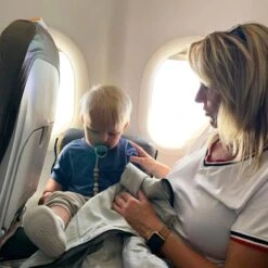 Deryan AirTraveller Vliegtuigbedje - Reiskussen Met Matras - Compact Opgevouwen -Kinderwagen- En Accessoirewinkel 1200x1200 1647