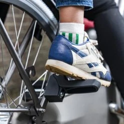 Qibbel 6+ Junior Fietsstoeltje Achter - Blauw Met Bruin Kussentje 29 Qibbel 6+ Junior Fietsstoeltje Achter - Blauw Met Bruin Kussentje -Kinderwagen- En Accessoirewinkel 1200x1200 1751