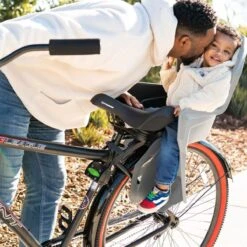 Brioso Fietsstoeltje Achter – Achterzitje Fiets – Kinderzitje Fiets – Zandgrijs/zwart 11 Brioso Fietsstoeltje Achter – Achterzitje Fiets – Kinderzitje Fiets – Zandgrijs/zwart -Kinderwagen- En Accessoirewinkel 1200x1200 1765