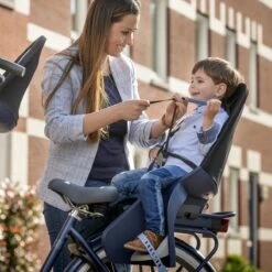 Qibbel Air Fietsstoeltje Achter Bagagedrager Bevestiging - Black -Kinderwagen- En Accessoirewinkel 1200x1200 1776
