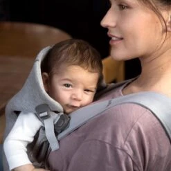 BabyBjörn Draagzak Mini - 3D Jersey - Lichtgrijs -Kinderwagen- En Accessoirewinkel 1200x1200 1878