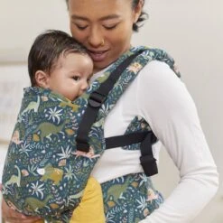 Tula Free To Grow - Draagzak Baby - Land Before Tula - Dino Print - Ergonomische Draagzak Voor Baby En Drager -Kinderwagen- En Accessoirewinkel 1200x1200 1903