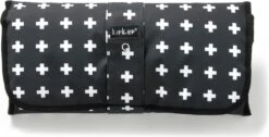 KipKep Napper Verschoonmatje - Machinewasbaar - Crossy Black -Kinderwagen- En Accessoirewinkel 1200x611 1