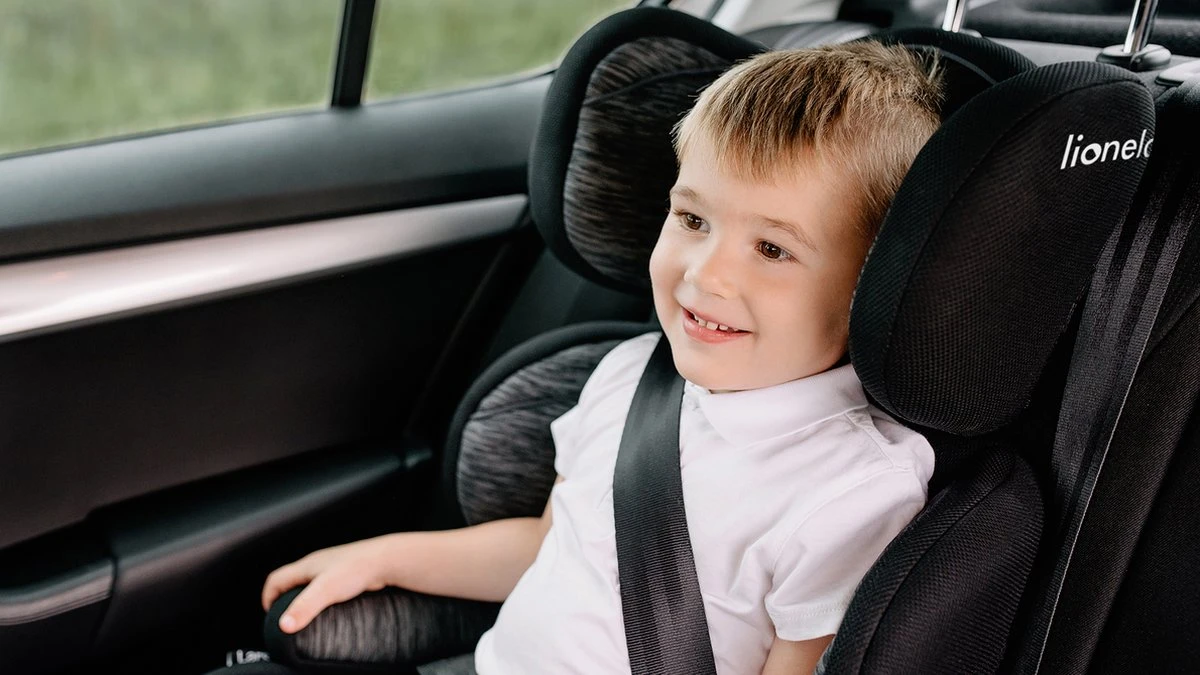 Lionelo Lars - Autostoeltje - ImpactGuard - Extra Spons - Tot 36kg 10 Lionelo Lars - Autostoeltje - ImpactGuard - Extra Spons - Tot 36kg - Afbeelding 8