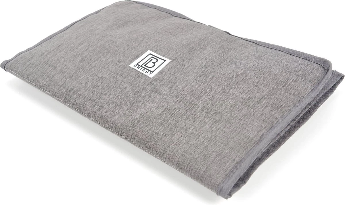 Brisby Slijtvast Verschoonmatje – Voorzien Van Een Klittenbandsluiting Voor Gemakkelijke 1-Hands Bediening - Donkergrijs 7 Brisby Slijtvast Verschoonmatje – Voorzien Van Een Klittenbandsluiting Voor Gemakkelijke 1-Hands Bediening - Donkergrijs - Afbeelding 5