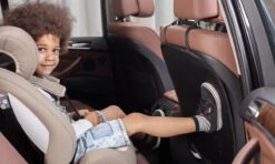 Goodlux Autostoel Beschermer Achterkant – Autostoelhoes – Voorstoelbeschermer – Kick Mat – Stoelbeschermer Auto - Stoelhoes -Kinderwagen- En Accessoirewinkel 1200x720 1