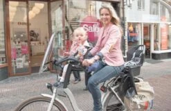 Polisport Bilby Junior Fietsstoeltje Voor - Zwart -Kinderwagen- En Accessoirewinkel 1200x776 2
