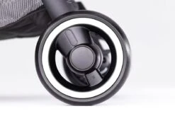 Hamilton By Yoop X1 Plus Buggy – Nieuw, Hoger, Uitgebreider 2023 Model – Premium Stroller Met One Hand Folding Technologie – Grijs – Lichte, Verstelbare En Wendbare Kinderwagen Met Vele Gemakken -Kinderwagen- En Accessoirewinkel 1200x799 15