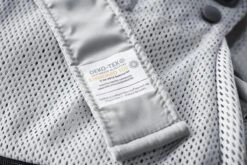 BabyBjörn Draagzak One Air - 3D Mesh - Zilver -Kinderwagen- En Accessoirewinkel 1200x800 205