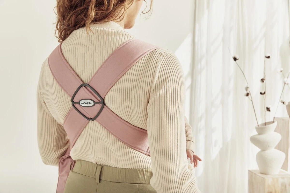 BabyBjörn Draagzak Mini - 3D Jersey - Lichtroze 4 BabyBjörn Draagzak Mini - 3D Jersey - Lichtroze - Afbeelding 2