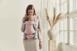 BabyBjörn Draagzak Mini - 3D Jersey - Lichtroze 24 BabyBjörn Draagzak Mini - 3D Jersey - Lichtroze -Kinderwagen- En Accessoirewinkel 1200x800 228