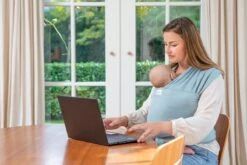 Babylonia - Tricot-Slen Organic - Draagdoek Baby - Silver Blue 29 Babylonia - Tricot-Slen Organic - Draagdoek Baby - Silver Blue -Kinderwagen- En Accessoirewinkel 1200x800 244