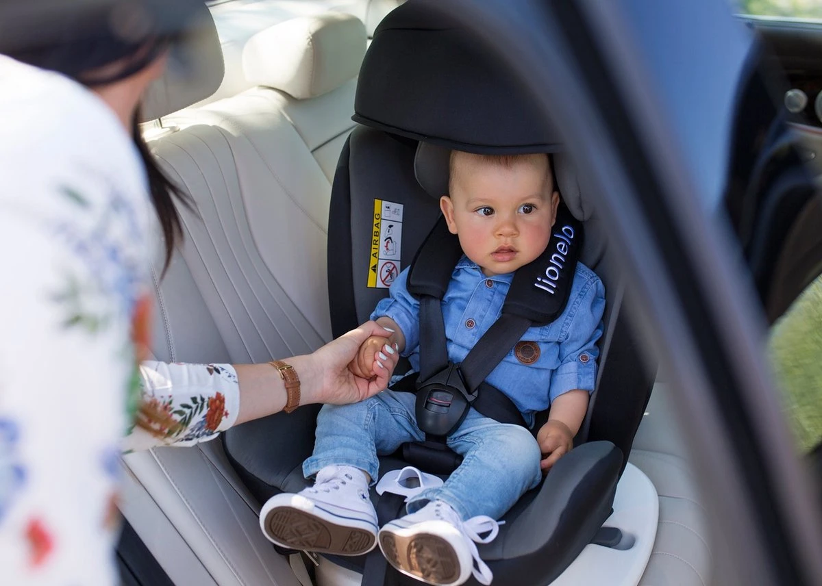 Lionelo Bastiaan - Autostoel - Roteerbaar - 0-36kg - 360° Draaibaar 11 Lionelo Bastiaan - Autostoel - Roteerbaar - 0-36kg - 360° Draaibaar - Afbeelding 9