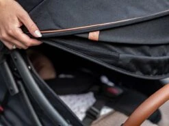 Lionelo Buggy Julie One - Kinderwagen Premium - Automatisch Opvouwen - Wandelwagen Tot 22 Kg - Comfortabele Zitje -Kinderwagen- En Accessoirewinkel 1200x896 4