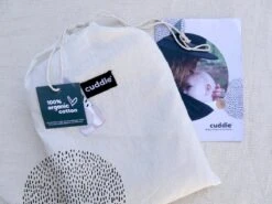 Cuddie Baby Draagdoek - Premium Organic Baby Draagdoek Gemaakt Van Bio Katoen - Newborns Tot 15 Kg - Baby Cadeau - Met Wenskaart - Sand 22 Cuddie Baby Draagdoek - Premium Organic Baby Draagdoek Gemaakt Van Bio Katoen - Newborns Tot 15 Kg - Baby Cadeau - Met Wenskaart - Sand -Kinderwagen- En Accessoirewinkel 1200x901 4