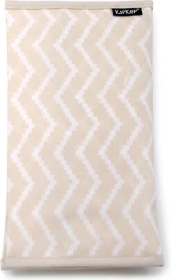 KipKep Napper Luieretui - Sandy Wig 7 KipKep Napper Luieretui - Sandy Wig -Kinderwagen- En Accessoirewinkel 736x1200 3