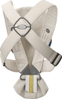 BabyBjörn Draagzak Mini - 3D Jersey - Lichtbeige -Kinderwagen- En Accessoirewinkel 758x1200 2