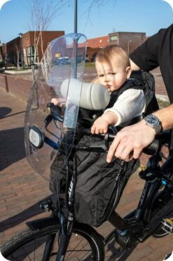 Deryan Bike-a-way Fietsstoeltje Voor - Fiets Regenhoes - Warme Jas En Windbreaker + Regenponcho - Bobike & Yepp -Kinderwagen- En Accessoirewinkel 796x1200 7