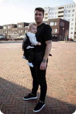 Deryan Pack Luxe Ergonomische Draagzak - Babydrager + Opbergvakjes - Zwart -Kinderwagen- En Accessoirewinkel 800x1200 139