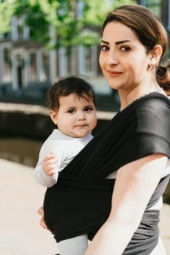 Baby Garden Draagdoek Zwart - Ergonomisch - Original - Gratis Slabbetje -Kinderwagen- En Accessoirewinkel 801x1200 19