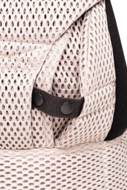 Dooky Ergonomische Draagzak Urban Comfort Beige Desert -Kinderwagen- En Accessoirewinkel 801x1200 26