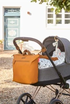 Done By Deer Changing Backpack Q1-21 -Kinderwagen- En Accessoirewinkel 817x1200 2